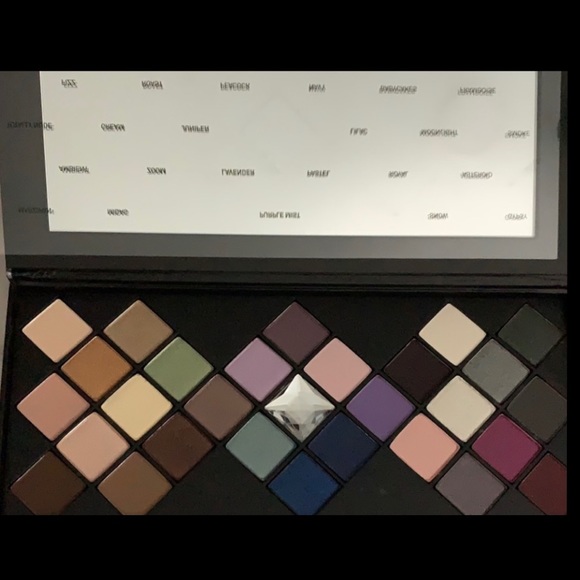 NIB; Smashbox ON THE ROCKS Photo Op Eye Shadow Luxe Palette Originally 200 $FIRM
